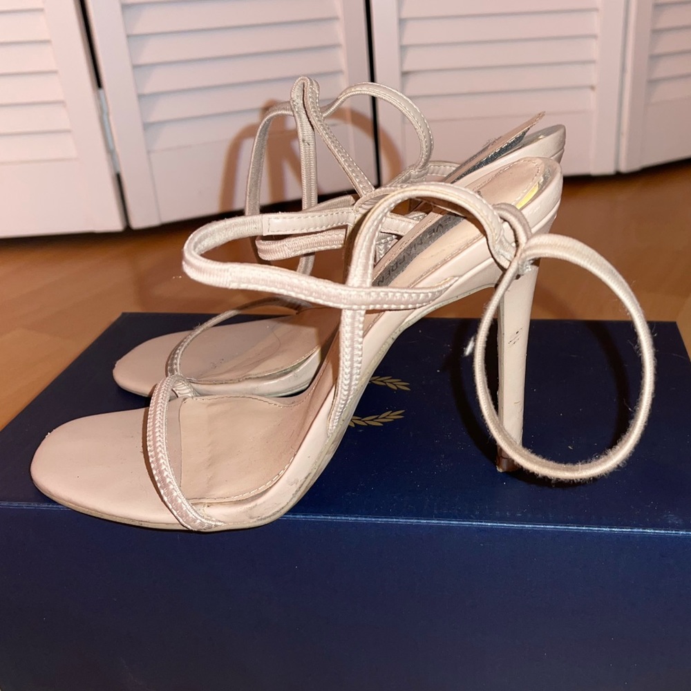 STEVE MADDEN BEIGE STRAPPY HEELS US SIZE 8.5